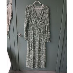 Elegant Green Patterned Dress